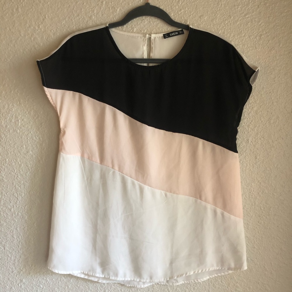 ⭐️ Sheer Block Pattern Top